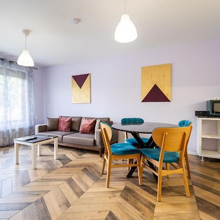 Sunny Apartment In Studentski Grad, Behind Unss София Екстериор снимка