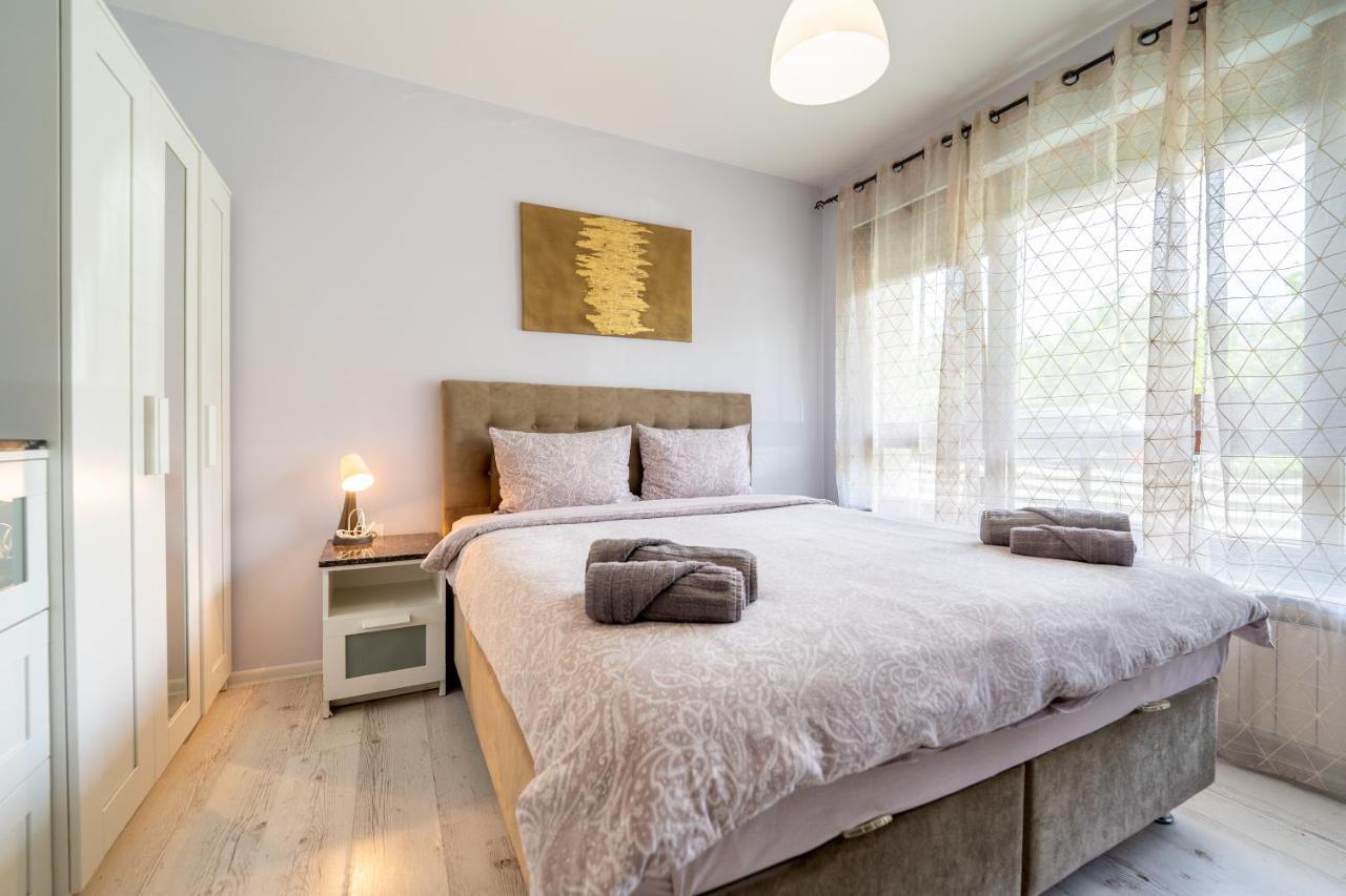 Sunny Apartment In Studentski Grad, Behind Unss София Екстериор снимка