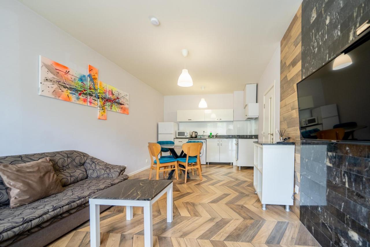 Sunny Apartment In Studentski Grad, Behind Unss София Екстериор снимка